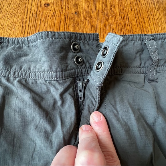 ⭐️ Columbia Omni-Shade Sun Protection Gray Skirt Size 4 - Picture 4 of 15